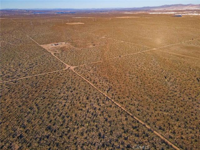 123 Tumbleweed, Adelanto, CA 92301