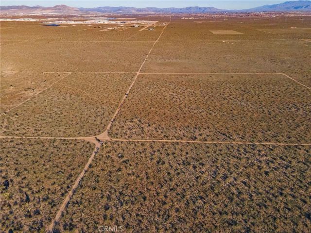 123 Tumbleweed, Adelanto, CA 92301