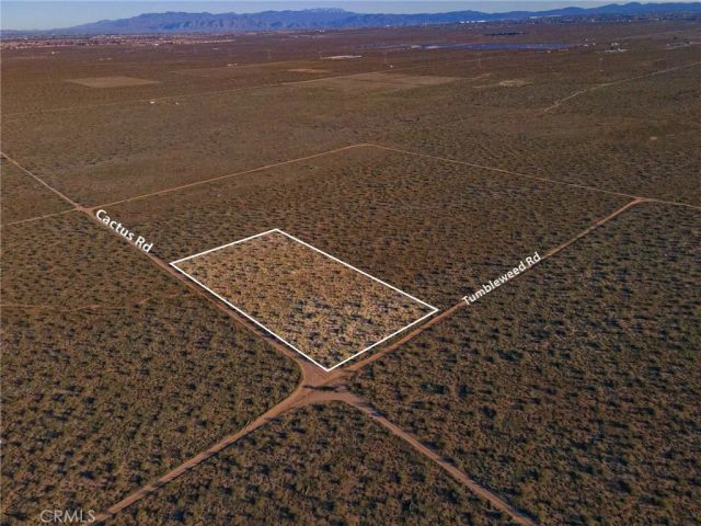 123 Tumbleweed, Adelanto, CA 92301