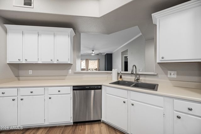 3236 E CHANDLER Boulevard 2009, Phoenix, AZ 85048