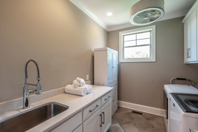 872 Douglas Bend Rd, Gallatin, TN 37066