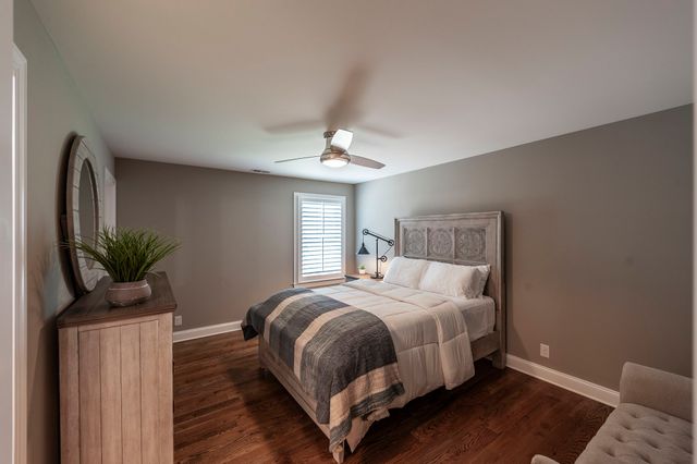 872 Douglas Bend Rd, Gallatin, TN 37066