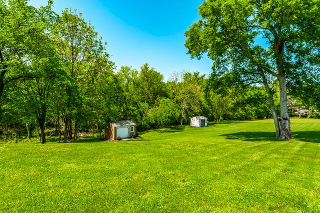 872 Douglas Bend Rd, Gallatin, TN 37066