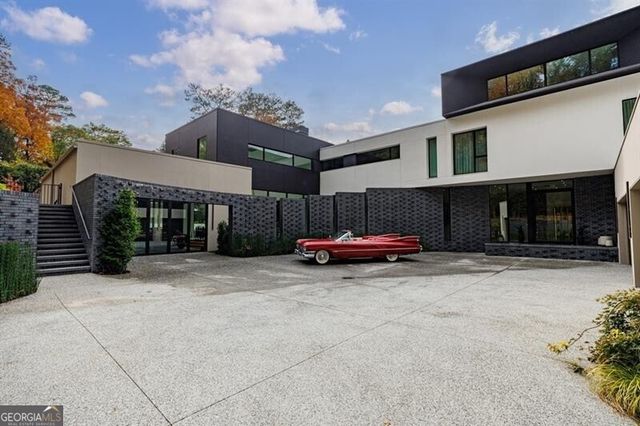 380 W Wesley Road NW, Atlanta, GA 30305