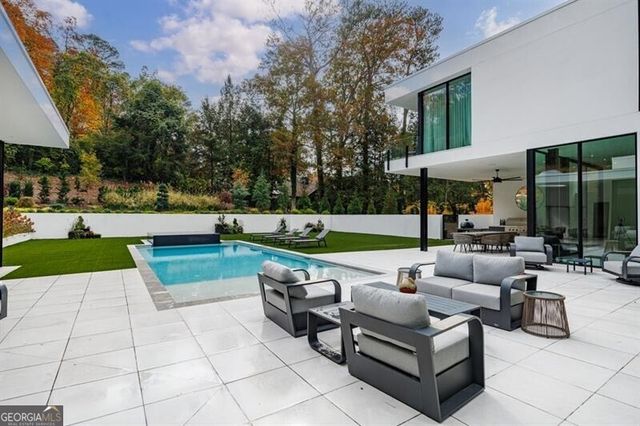 380 W Wesley Road NW, Atlanta, GA 30305