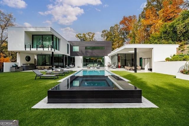 380 W Wesley Road NW, Atlanta, GA 30305