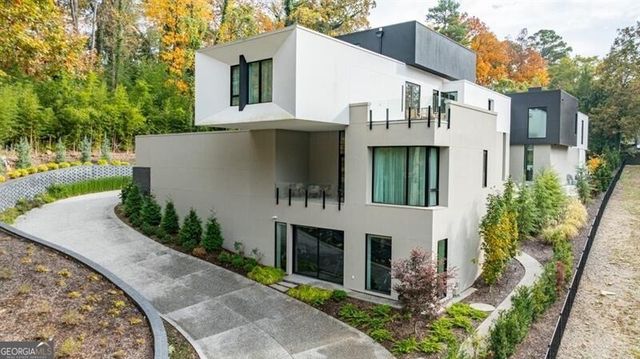 380 W Wesley Road NW, Atlanta, GA 30305