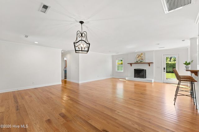 310 Bretonshire Road, Wilmington, NC 28405