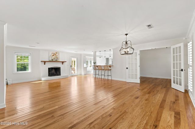 310 Bretonshire Road, Wilmington, NC 28405
