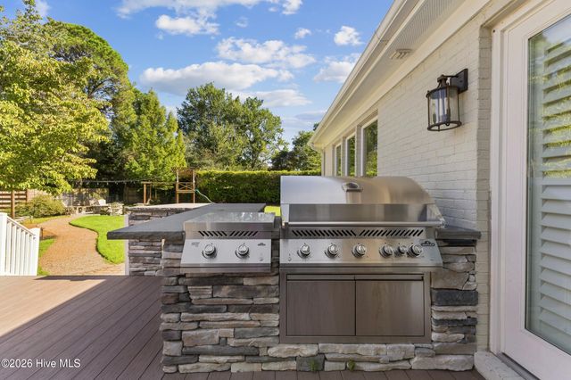 310 Bretonshire Road, Wilmington, NC 28405