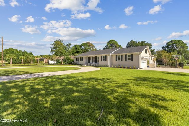 310 Bretonshire Road, Wilmington, NC 28405