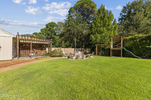 310 Bretonshire Road, Wilmington, NC 28405