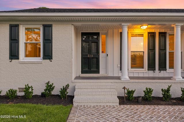 310 Bretonshire Road, Wilmington, NC 28405