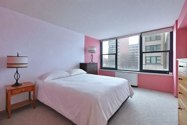 3440 N Lake Shore Drive 3C, Chicago, IL 60657