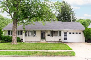 743 Geneva Avenue, Romeoville, IL 60446