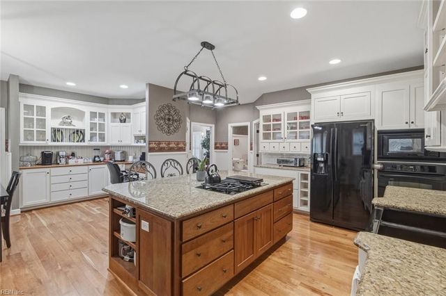 204 Eugene Oneil ST S, Newport News, VA 23606