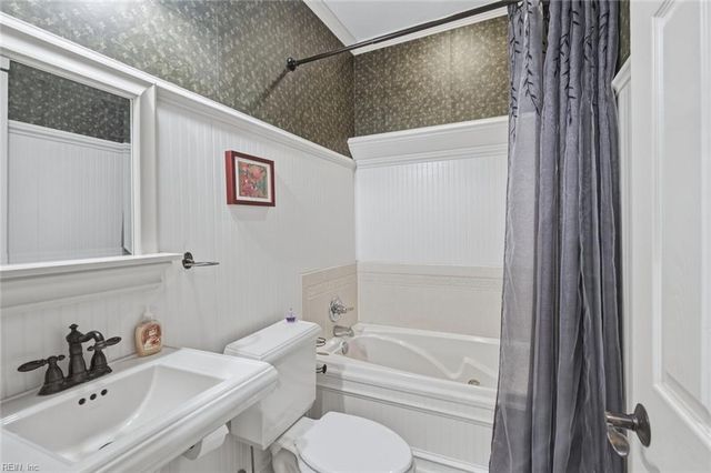 204 Eugene Oneil ST S, Newport News, VA 23606