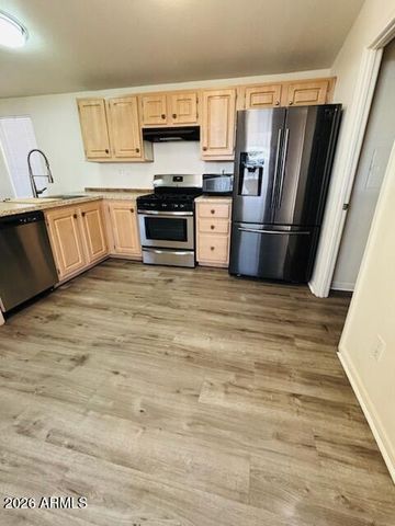 2650 W UNION HILLS Drive 295, Phoenix, AZ 85027