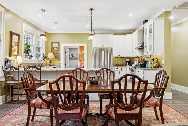 207 W Carolina Avenue, Summerville, SC 29483