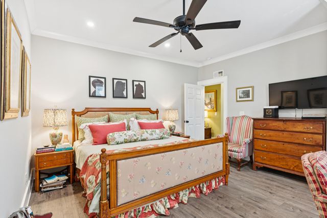 207 W Carolina Avenue, Summerville, SC 29483