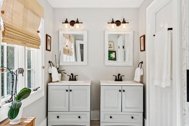 207 W Carolina Avenue, Summerville, SC 29483