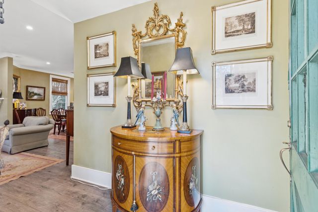 207 W Carolina Avenue, Summerville, SC 29483