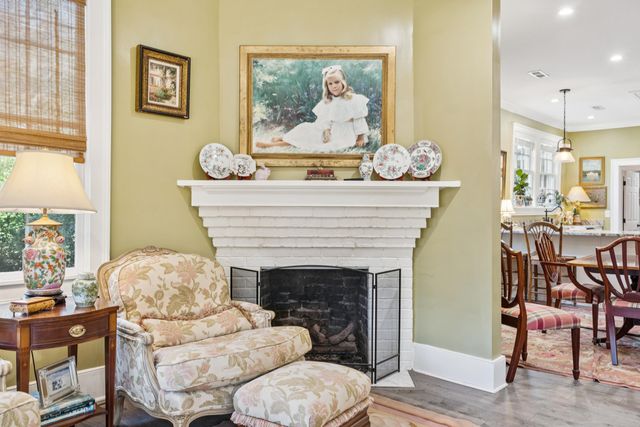 207 W Carolina Avenue, Summerville, SC 29483