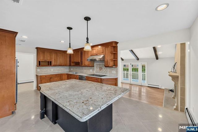 280 Ash Street, Englewood Cliffs, NJ 07632
