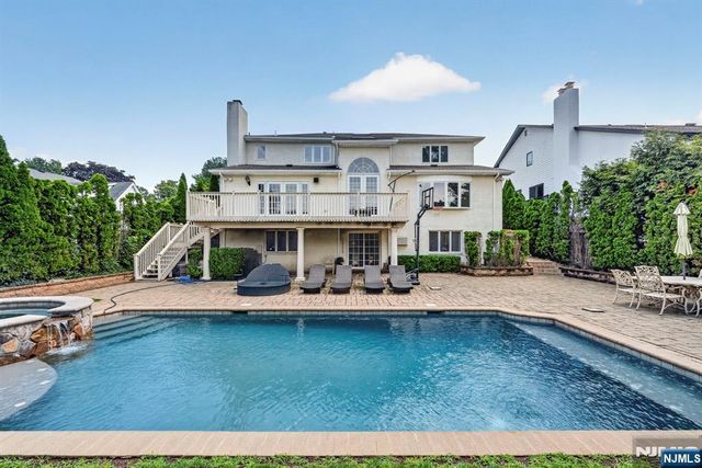 280 Ash Street, Englewood Cliffs, NJ 07632