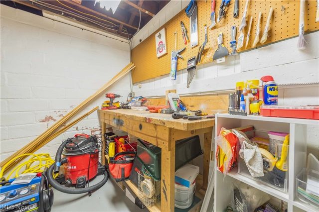 1700 Wright Avenue, Rocky River, OH 44116