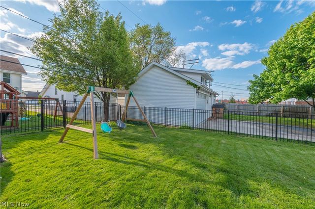 1700 Wright Avenue, Rocky River, OH 44116