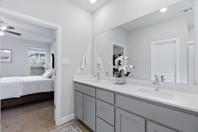 520 Big Horn Pass, Denton, TX 76210