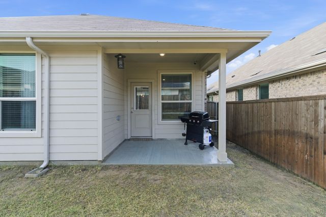520 Big Horn Pass, Denton, TX 76210