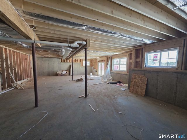 300 Gardner Street, Manchester, CT 06040