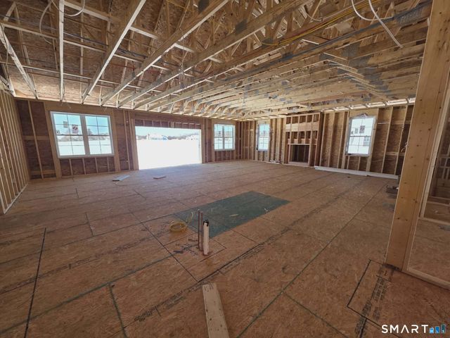 300 Gardner Street, Manchester, CT 06040