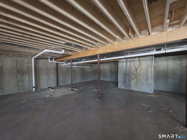 300 Gardner Street, Manchester, CT 06040