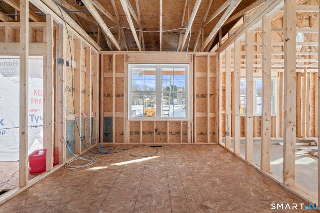 300 Gardner Street, Manchester, CT 06040