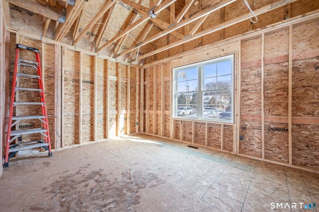 300 Gardner Street, Manchester, CT 06040