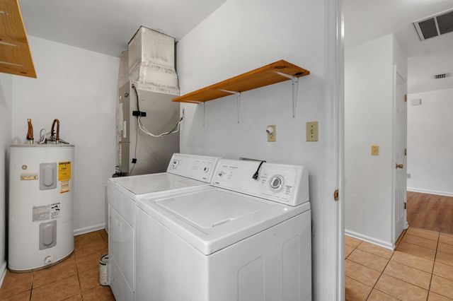 4027 Catawba St # B, Tallahassee, FL 32303