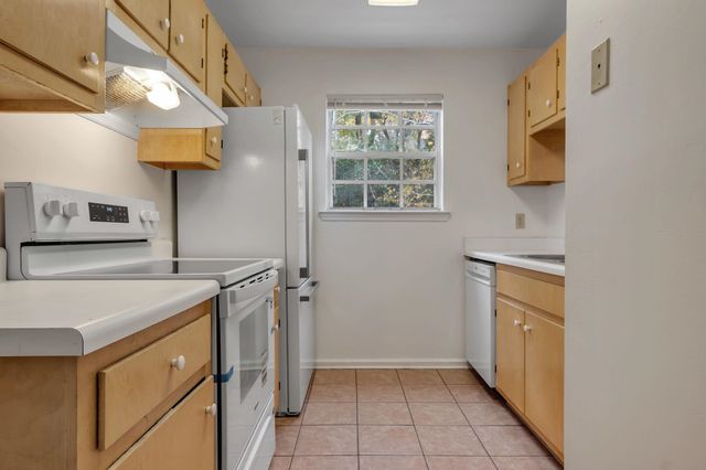 4027 Catawba St # B, Tallahassee, FL 32303