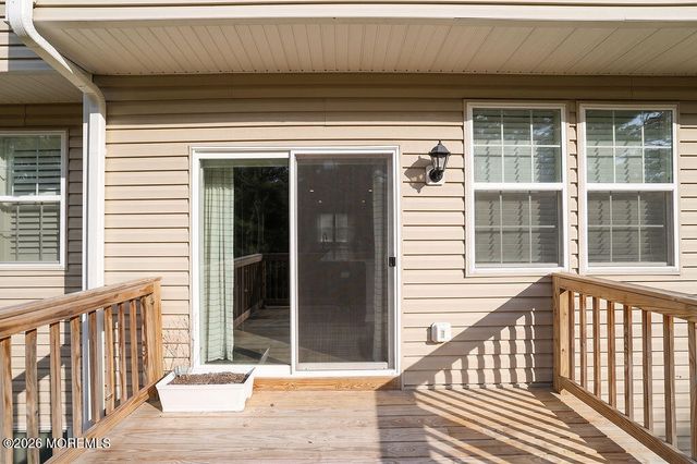 107 Melanie Way 504, Manahawkin, NJ 08050