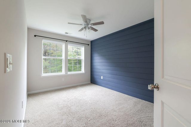 107 Melanie Way 504, Manahawkin, NJ 08050