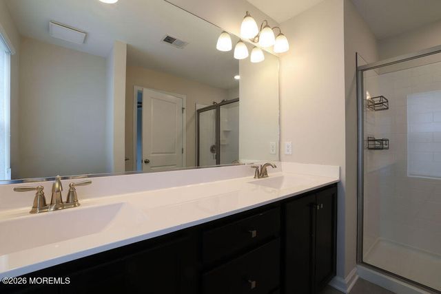 107 Melanie Way 504, Manahawkin, NJ 08050