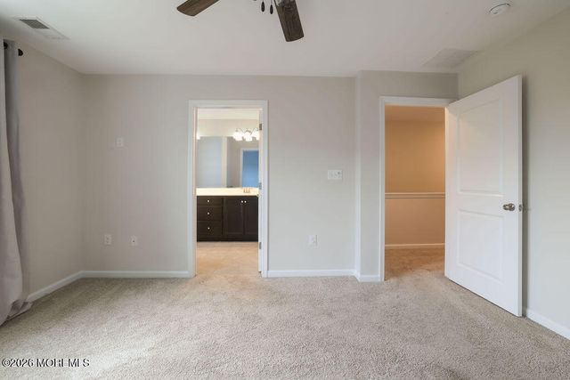 107 Melanie Way 504, Manahawkin, NJ 08050