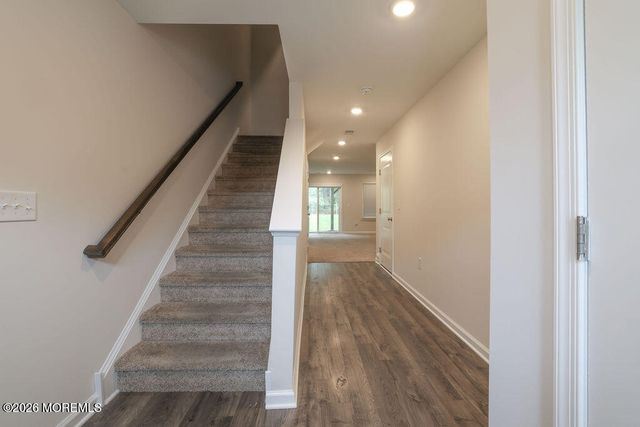 107 Melanie Way 504, Manahawkin, NJ 08050