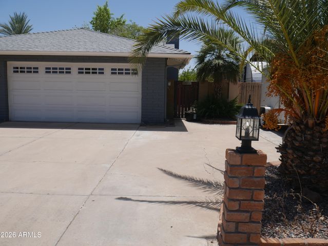 1201 W LOUGHLIN Drive, Chandler, AZ 85224