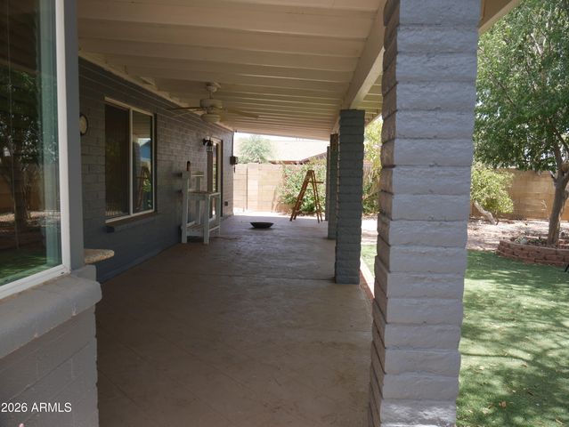 1201 W LOUGHLIN Drive, Chandler, AZ 85224