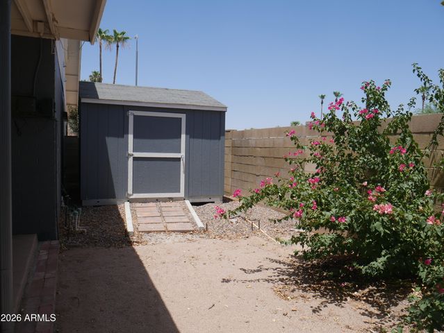 1201 W LOUGHLIN Drive, Chandler, AZ 85224
