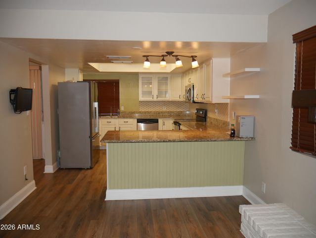 1201 W LOUGHLIN Drive, Chandler, AZ 85224