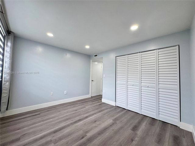 6175 NW 186th St 109, Hialeah, FL 33015